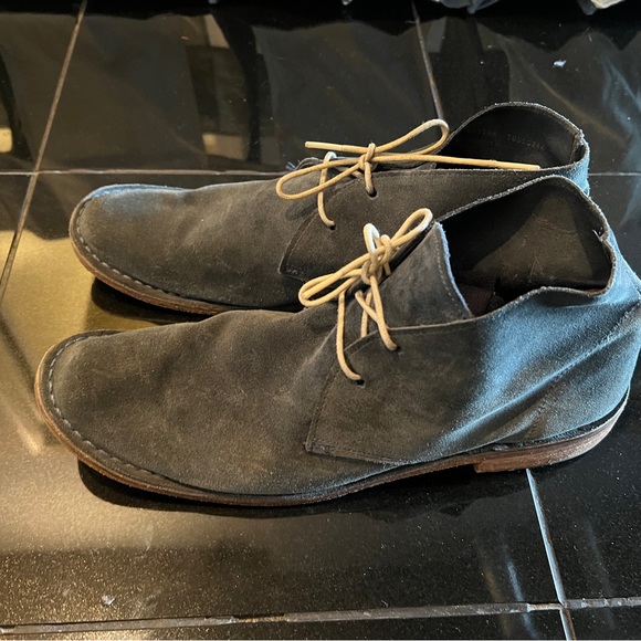 Men’s vintage gray suede boots, size 10. Barely worn - Picture 2 of 3